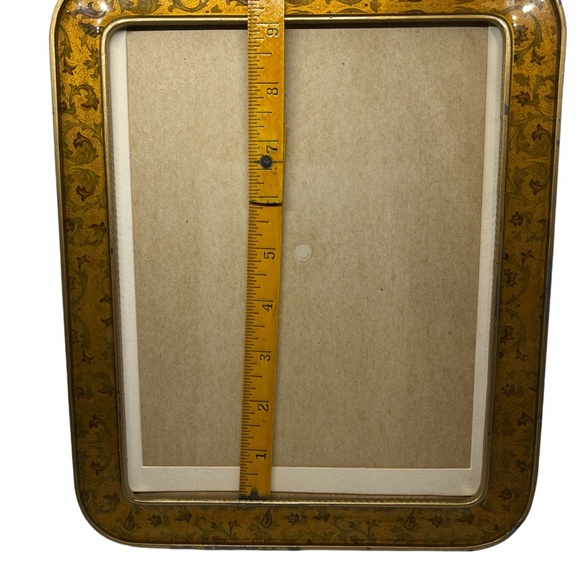 Vintage Yellow Enamel Floral Swivel Back Picture Frame, Rectangular 9x7" - Picture 7 of 10